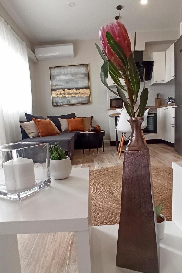 Chrysalis 2 Apartment คอสทาวน์ ภายนอก รูปภาพ