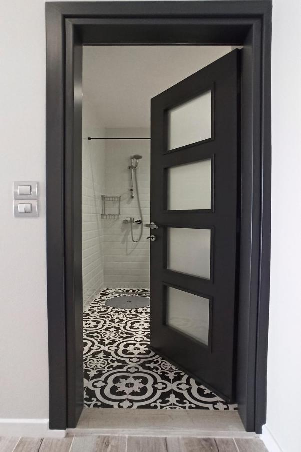 Chrysalis 2 Apartment คอสทาวน์ ภายนอก รูปภาพ